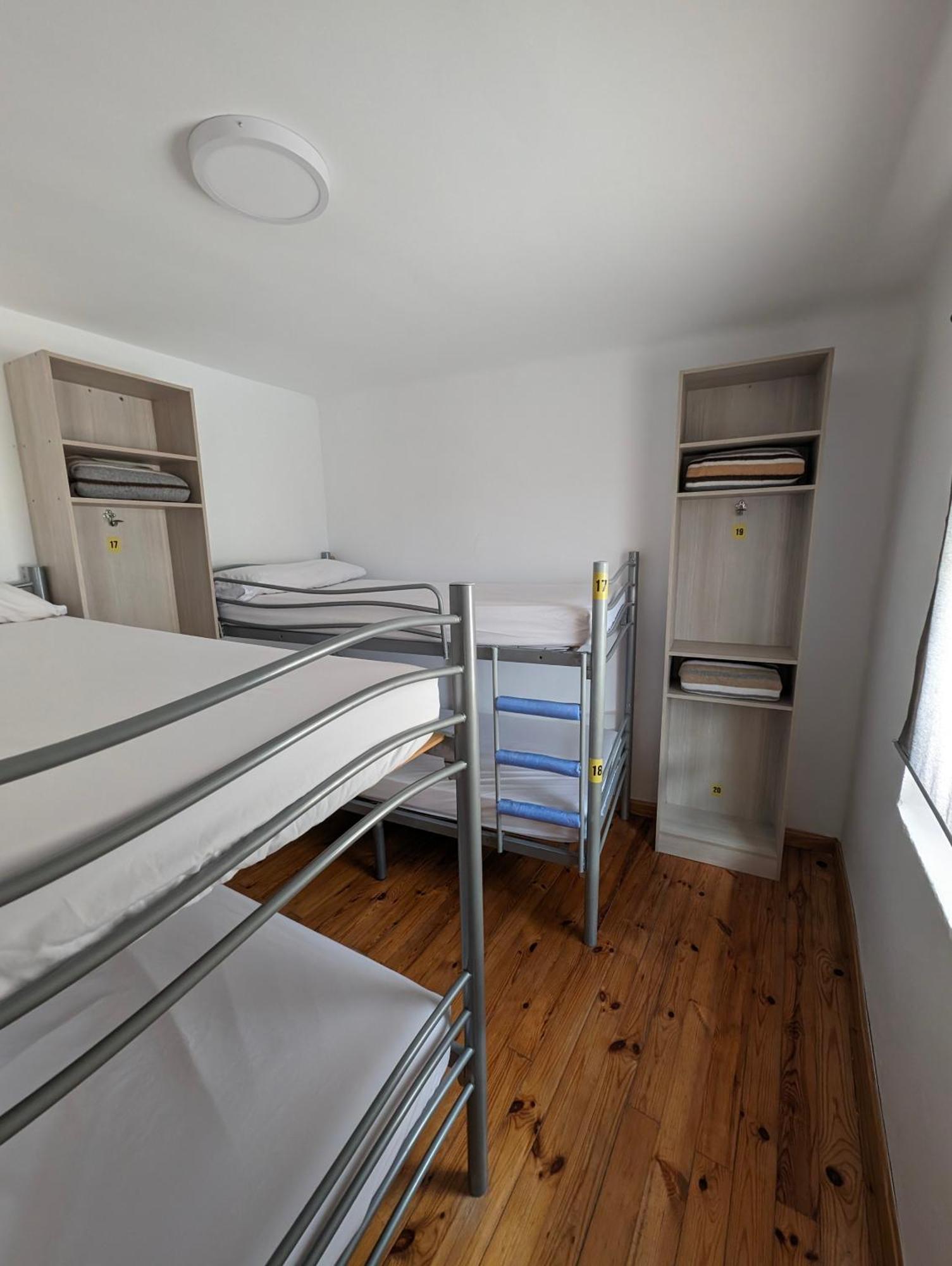 הורניוס-דל-קמינו Albergue El Alfar/Pilgrim Hostel מראה חיצוני תמונה