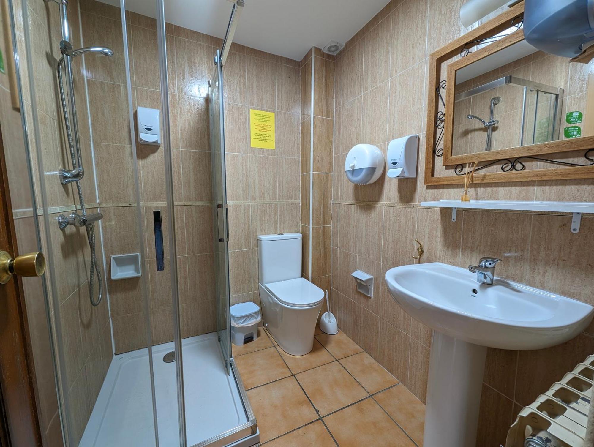 הורניוס-דל-קמינו Albergue El Alfar/Pilgrim Hostel מראה חיצוני תמונה